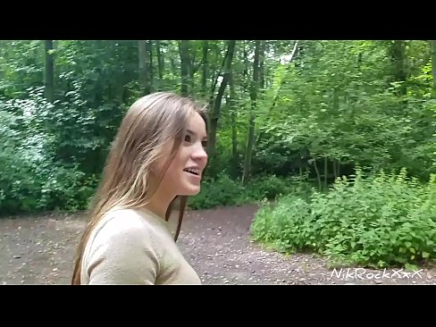 ❤️ اقترحت على إيفيلينا أن نمارس الجنس معه في مكان عام! قالت نعم. ثم أنا مارس الجنس معها في الحمار ونائب الرئيس في فمها. ثم استاءت نفسها. ❌